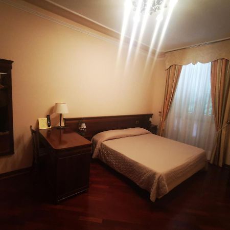 Hotel Villa Verdefiore Appignano  Bagian luar foto