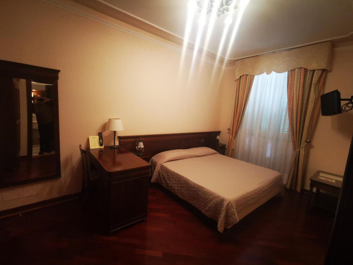 Hotel Villa Verdefiore Appignano  Bagian luar foto